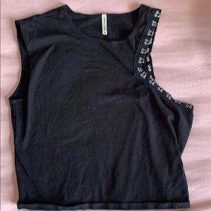 Emma and Sam crop hook and eye tank